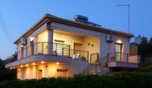 Gianna's Villa Gialova - Housity