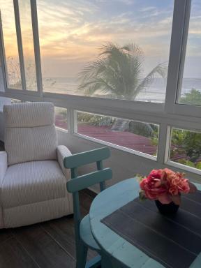 Beachfront Puerto Beach House - Housity