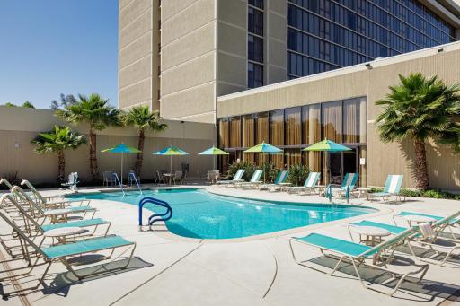 Hilton Sacramento Arden West - Housity