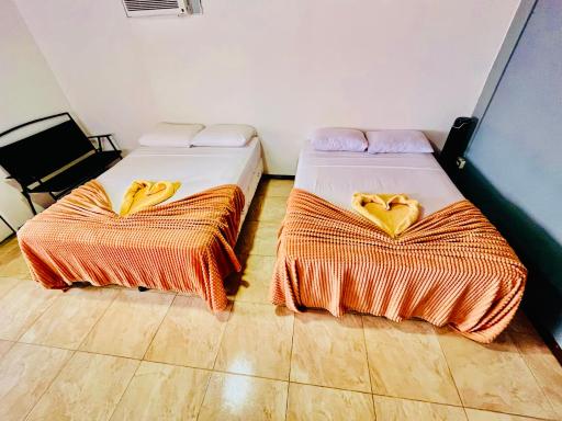 Nomads Family Rooms, Fortuna Town - Hizvo