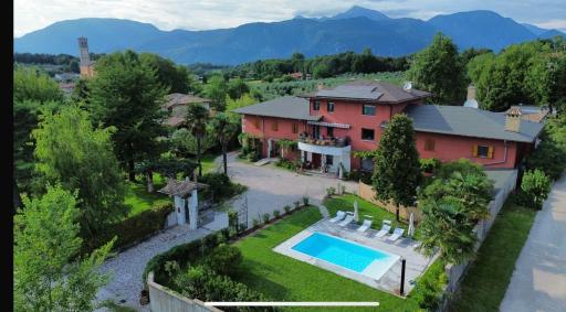 All'Antica Scuderia Del Castello - Housity