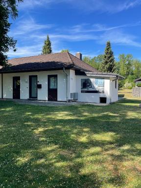 Traumhaftes Ferienhaus am Silbersee - Housity