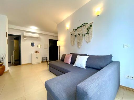 Apartment near the metro blue line - Housity