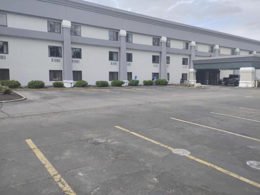 Battle Creek Hotel - Housity