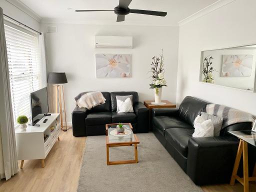 Annie's Apartment - Housity