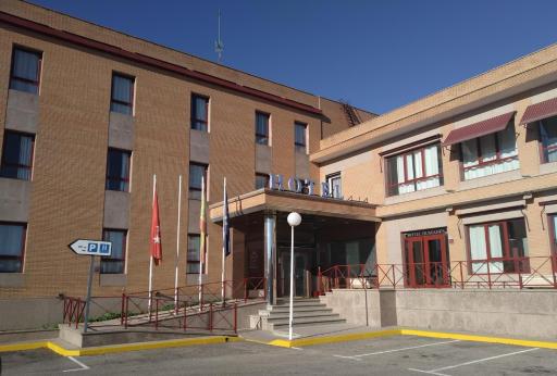 Hotel Humanes - Housity