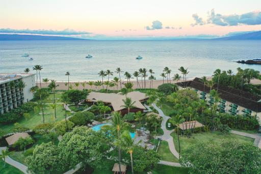OUTRIGGER Kāʻanapali Beach Resort - Housity
