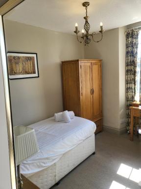 Old Kings Head - Housity