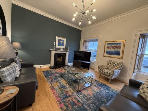 Principal Apartments - Crown Circus Duplex Apartment - Housity