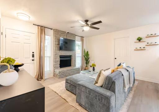 7 min to Brushy Creek Retreat 3BR with Office - Housity