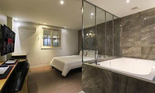 Hotel H2 - Housity