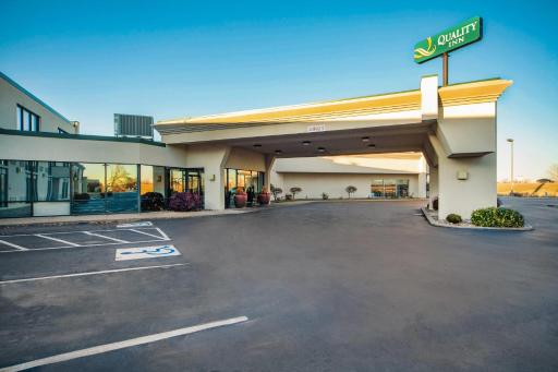 Quality Inn and Conference Center I-80 Grand Island - Housity