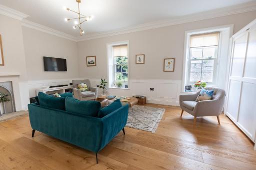 SWALEDALE, OLD SCHOOL ROOMS - Luxury Apartment in Richmond, North Yorkshire - Housity