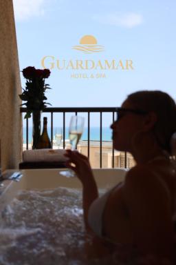 Hotel Guardamar - Housity