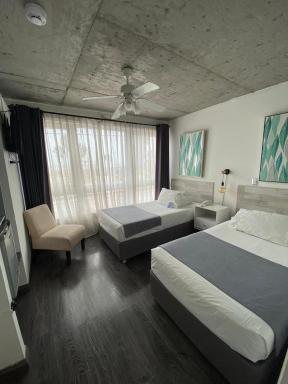 Beachfront Hotel Puerto Chinchorro - Housity
