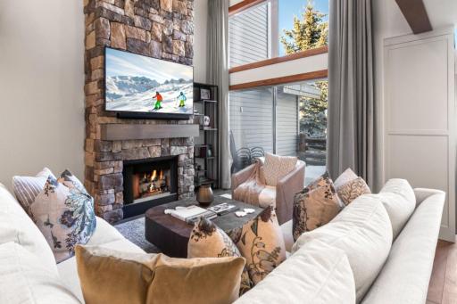 KBM Resorts - Easy walk to Main Street Close to Deer Valley hot tub wood fireplace - Housity