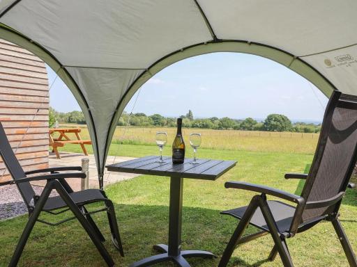 Honeypot Hideaways Luxury Glamping - Exclusively for Adults - Housity