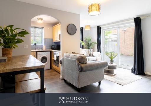 Telford 2-Bedroom Apartment - Housity