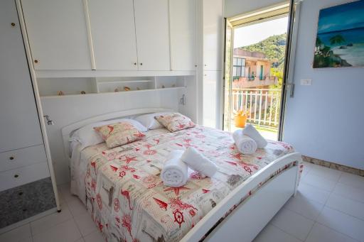 Oliveri - Luce del Tindari - - Housity
