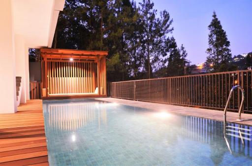 Tulip Villa 5 bedroom with a private pool - Housity