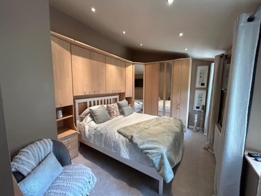 Travel Proud Dunrobin Apartment Ayr - Housity