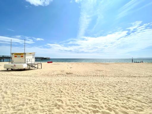 Sea View Family Stay by Beach Gym & Parking - Hizvo