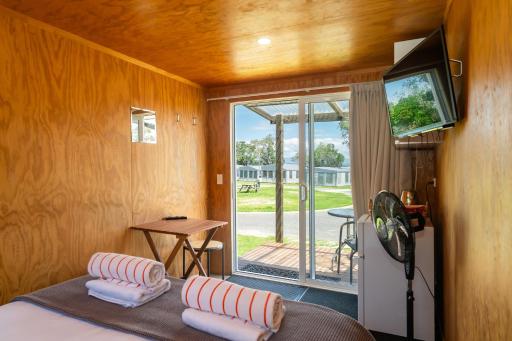 Beach Athenree Hot Springs & Holiday Park - Housity