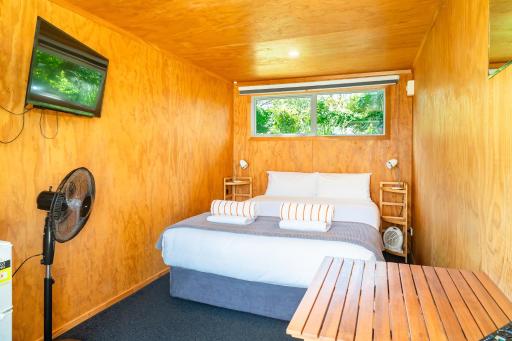 Beach Athenree Hot Springs & Holiday Park - Housity