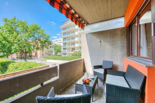 Top Of The Spots - Happy Rentals - Housity