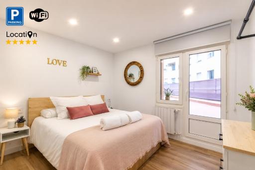 Apt in the Old Town with cool Terrace!! Private Parking - Housity
