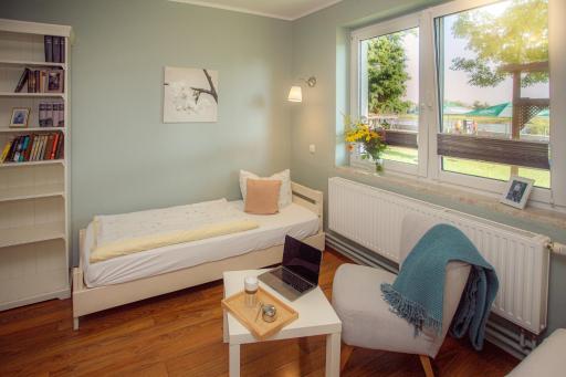 WELTRAD Bed&Bike Hostel am Fluss - mit eigenem Bad! - Housity