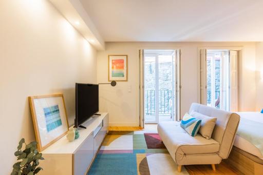 Clérigos Tower - Experience in Porto - Housity