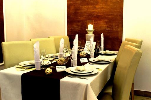 Imperium - Hotel Restauracja - Housity