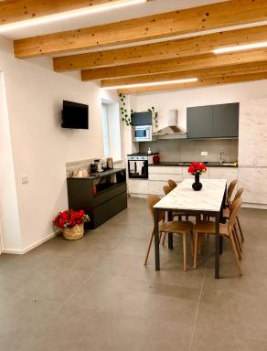 Al Vicolo Holiday Home - Housity