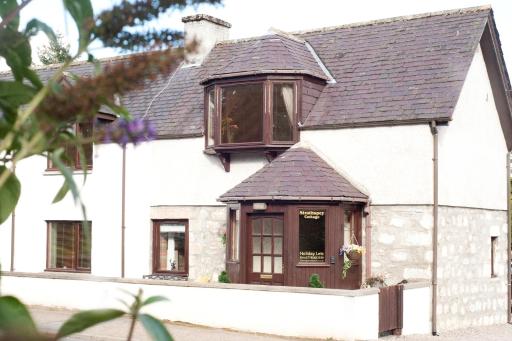Strathspey Cottage - Housity