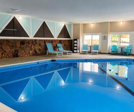 Expedition Lodge Estes Park at Rocky Mtn National Park - Housity
