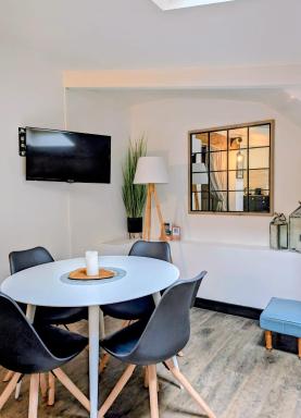 Le Petit Hameau de Chantilly - Studio 4 pers Chic et Charme au Coeur de Chantilly - Classé 3 étoiles - Housity