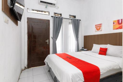RedDoorz near FKIP UNTIRTA Serang - Housity