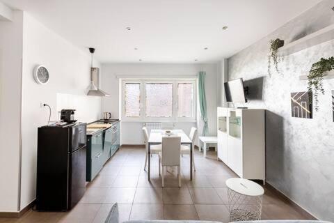Roma Deluxe Apartment near Metro Cipro/Musei Vaticani - Housity