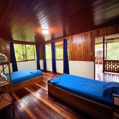 Spanish by the River - Turrialba - Housity