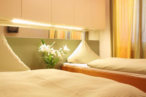 Hotel Solitaire - Housity
