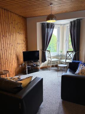 Faodail, 1 Bed Studio apartment at Ravenscraig Castle and Park - Housity