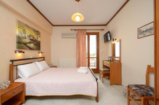 Rena Valetta Studios - Housity
