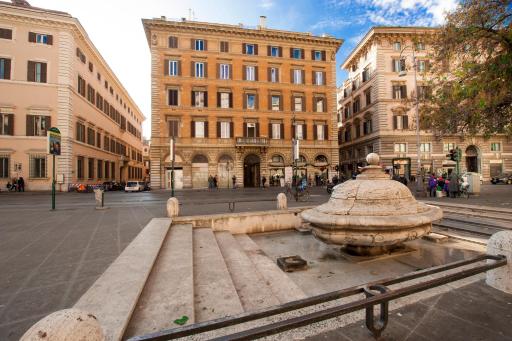 Corso Vittorio Apartments - Housity