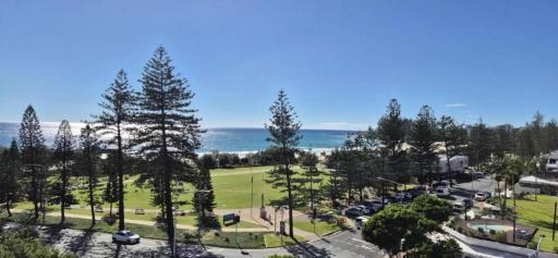 Blue C Coolangatta - Housity