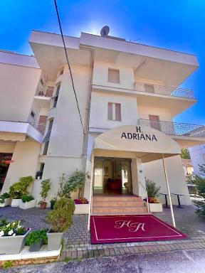 Hotel Adriana - Housity