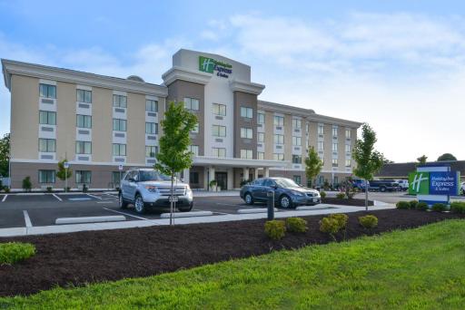 Holiday Inn Express and Suites West Ocean City by IHG - Housity