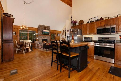 Camp Sasquatch - Powder Horn Mountain - Housity