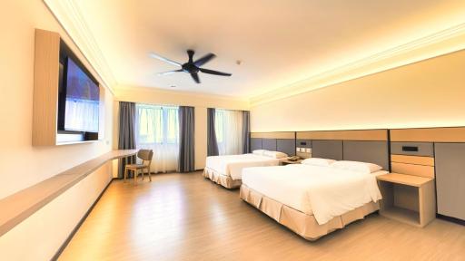 Kingwood Hotel Kuching - Housity
