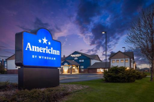 AmericInn by Wyndham Appleton North Little Chute - Housity